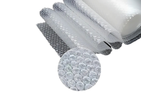 Rollos de 1 metro de ancho por 50 mts de largo de plástico con burbujas de 1 cm de diametro (1)